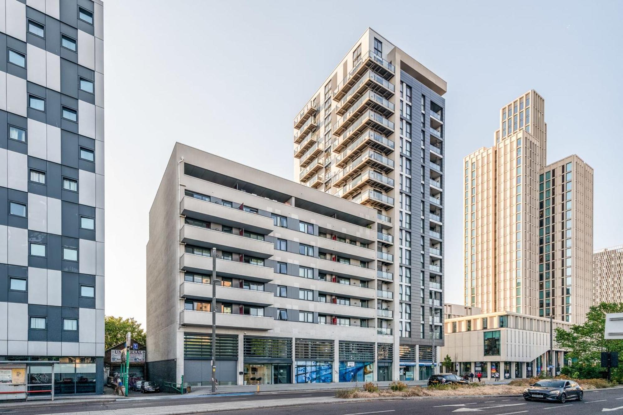 Modern Comfort Stratford 3Br Duplex Apartment London Exterior photo